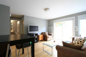 QE Park Garden suite 3BR 1.5Ba